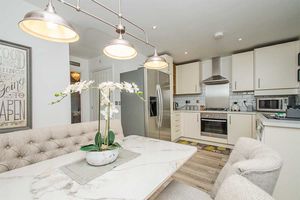 Photo 16- click for photo gallery